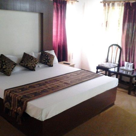 Hotel Arsh International Nainital Buitenkant foto