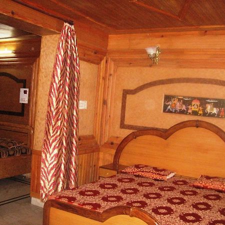 Hotel Arsh International Nainital Buitenkant foto