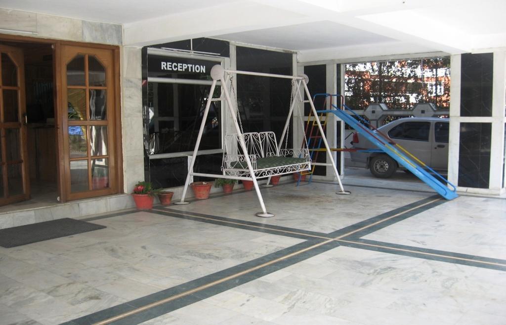 Hotel Arsh International Nainital Buitenkant foto