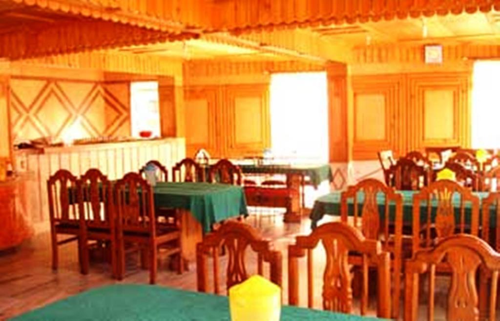 Hotel Arsh International Nainital Buitenkant foto