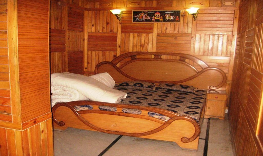 Hotel Arsh International Nainital Kamer foto
